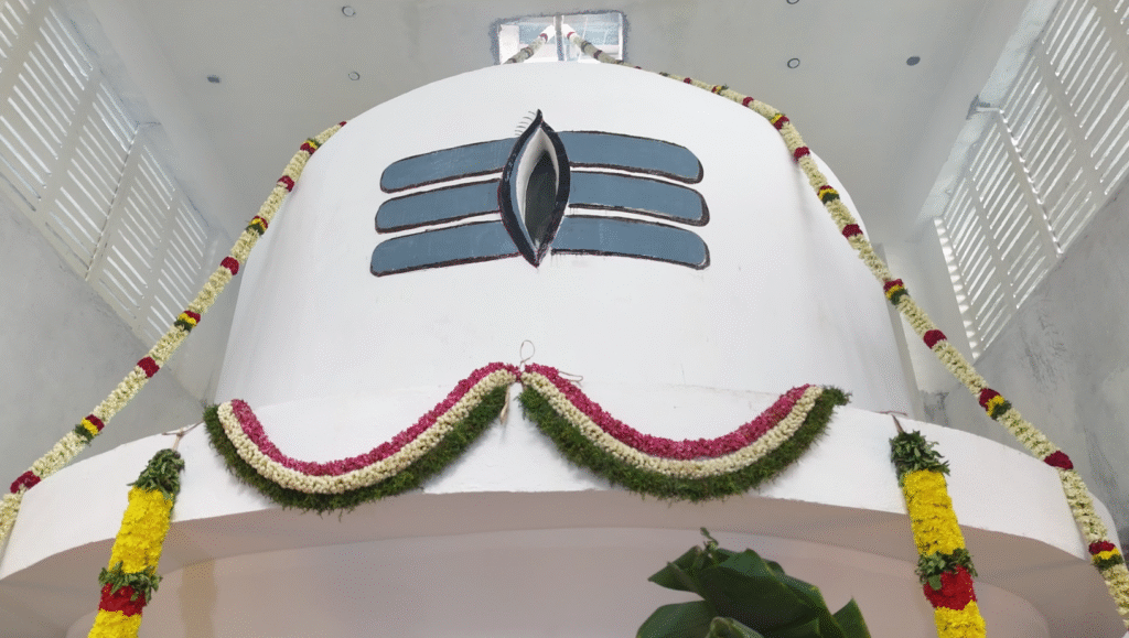 Chandhra Lingam (English)